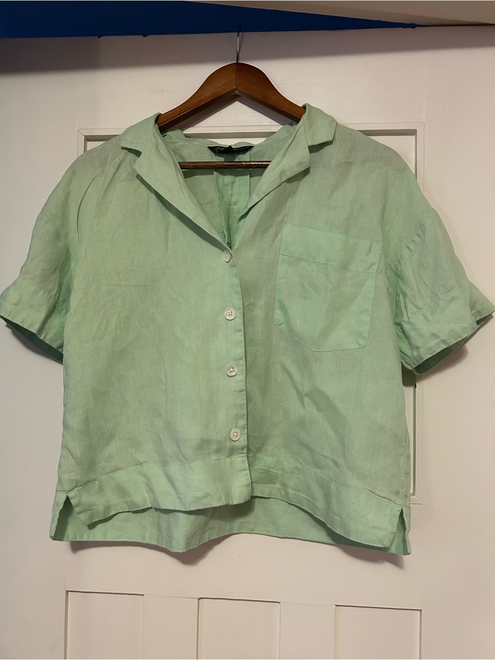 Banana Republic Mint Green Cropped Button-Down Shirt